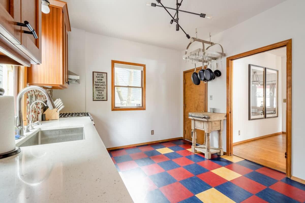 - 4br Preserved 1907 Classic Craftsman *
