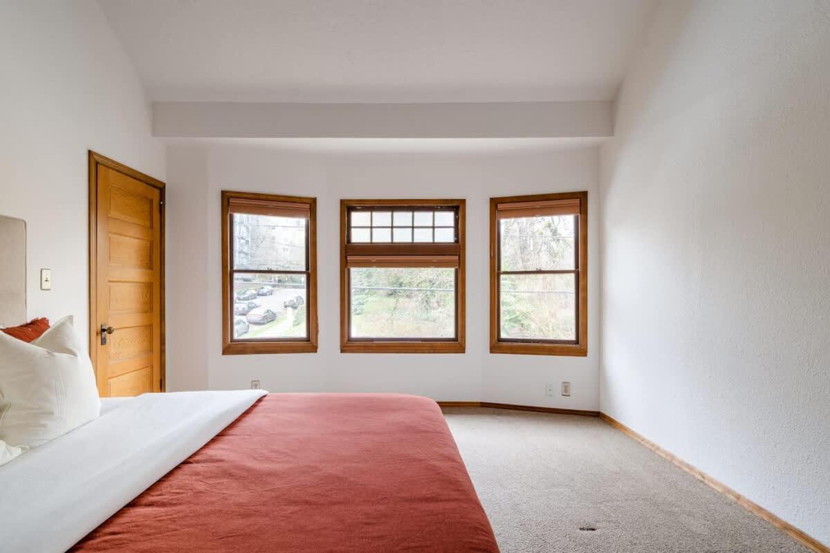 - 4br Preserved 1907 Classic Craftsman Portland