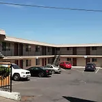 Portland Value Inn & Suites