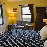 Bluebird Guesthouse
