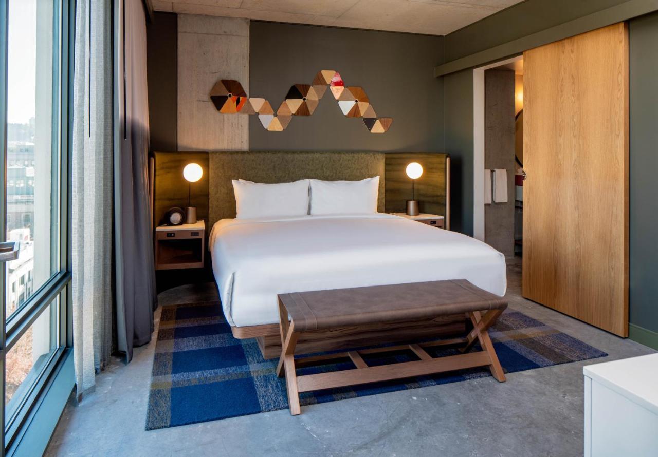 Hyatt Centric Downtown 4*