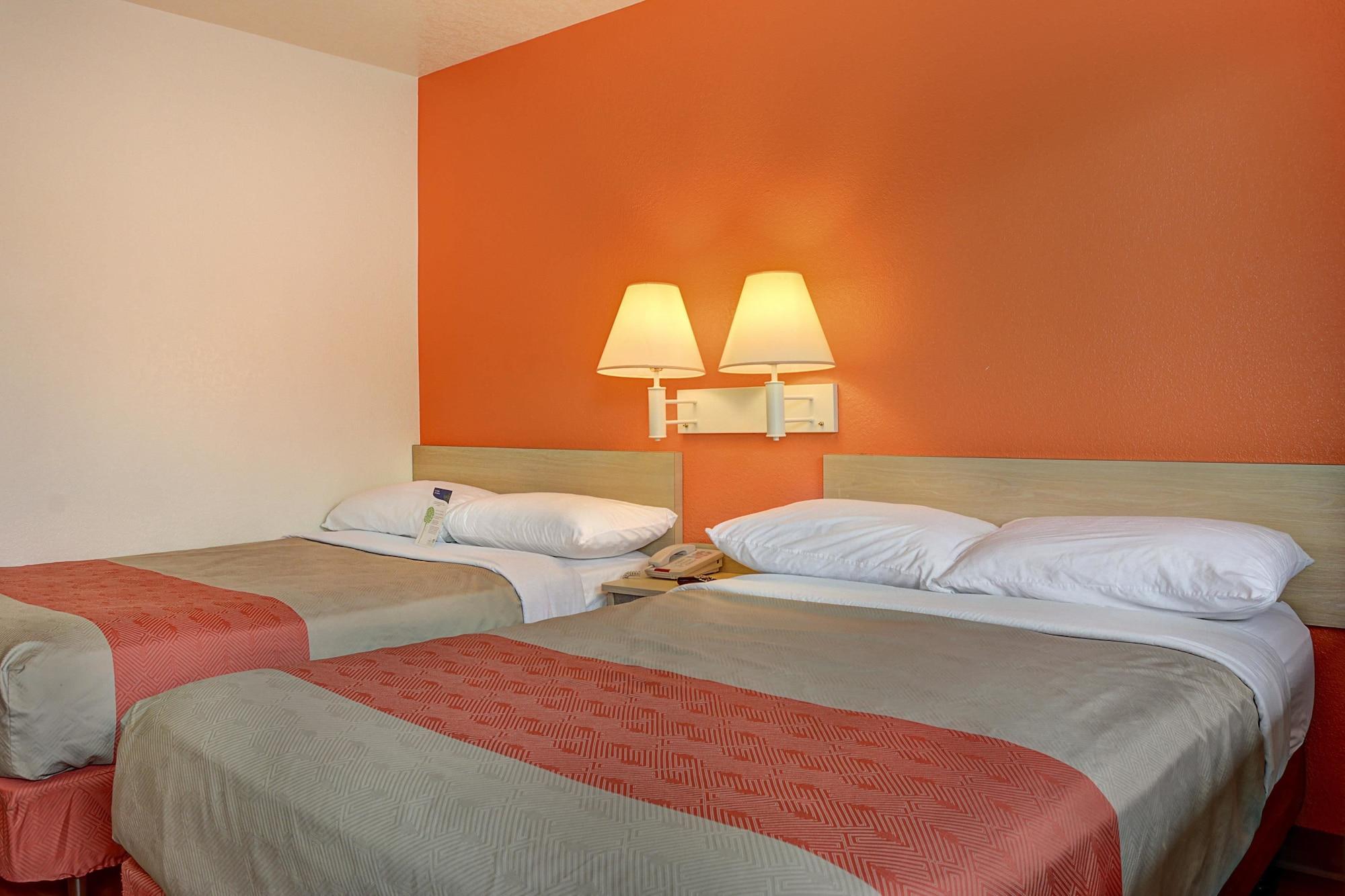 Hotel 6-portland, Or -