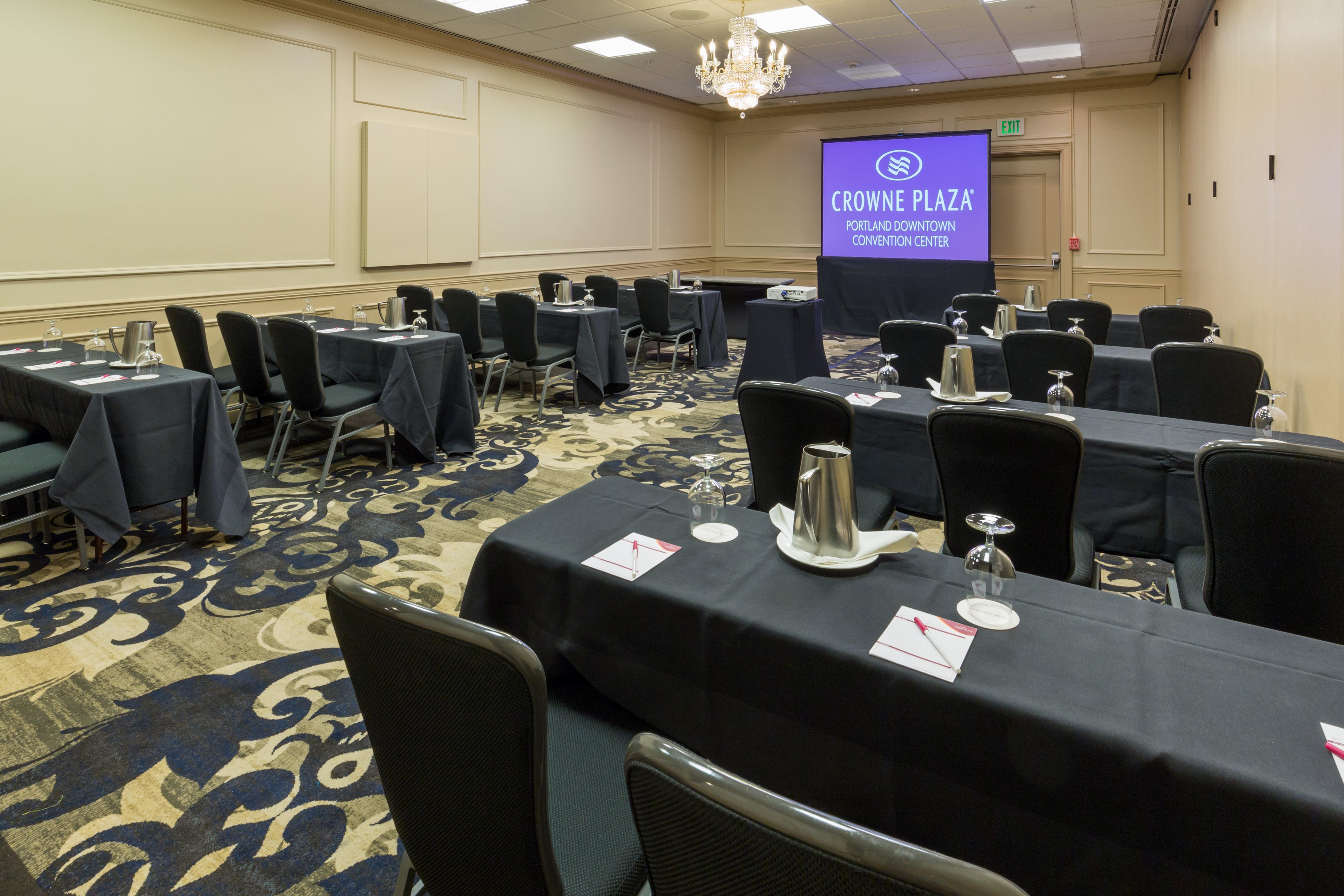 Hotel Crowne Plaza Portland-downtown Convention Center By Ihg 4*