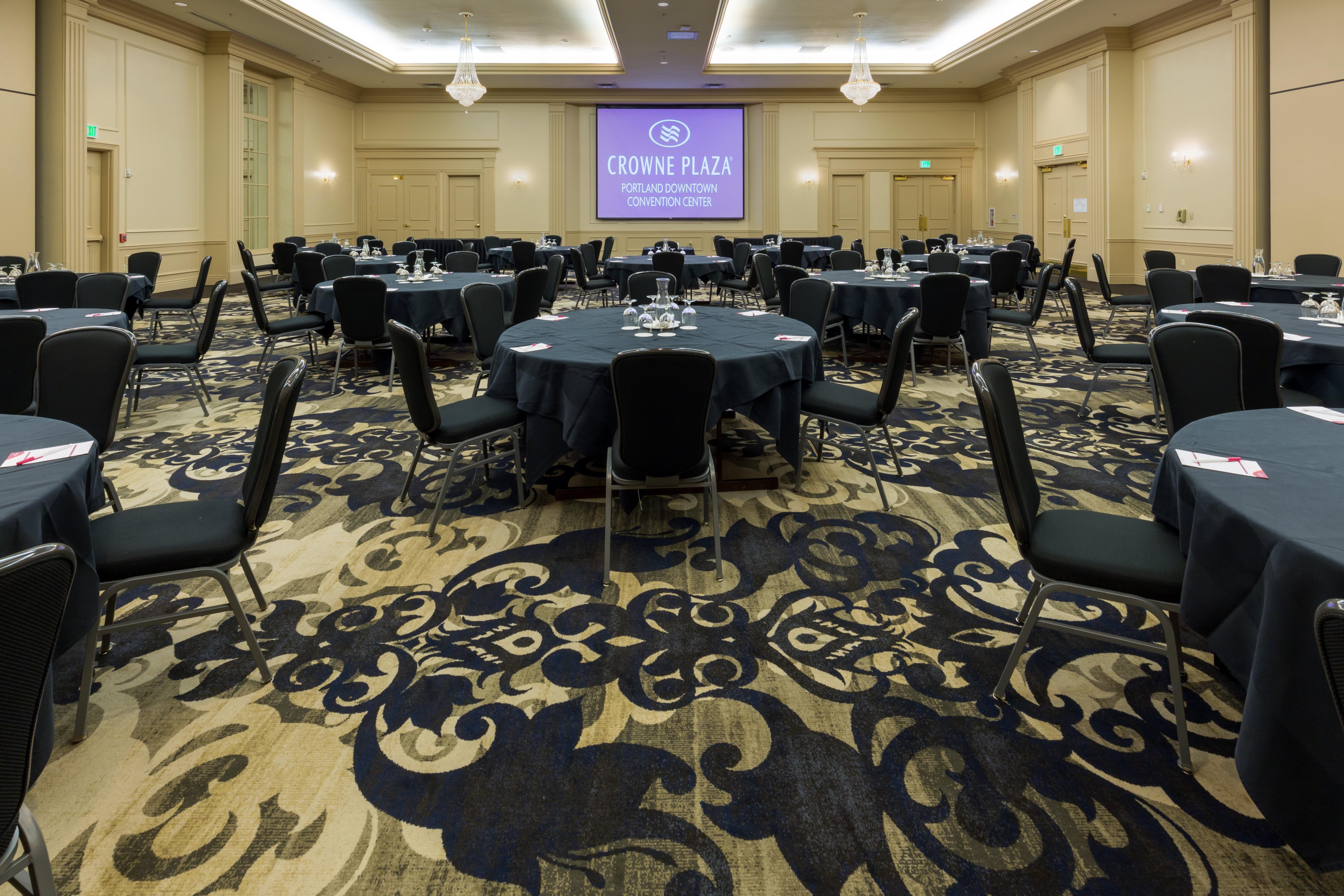 Crowne Plaza Portland-downtown Convention Center By Ihg 4*