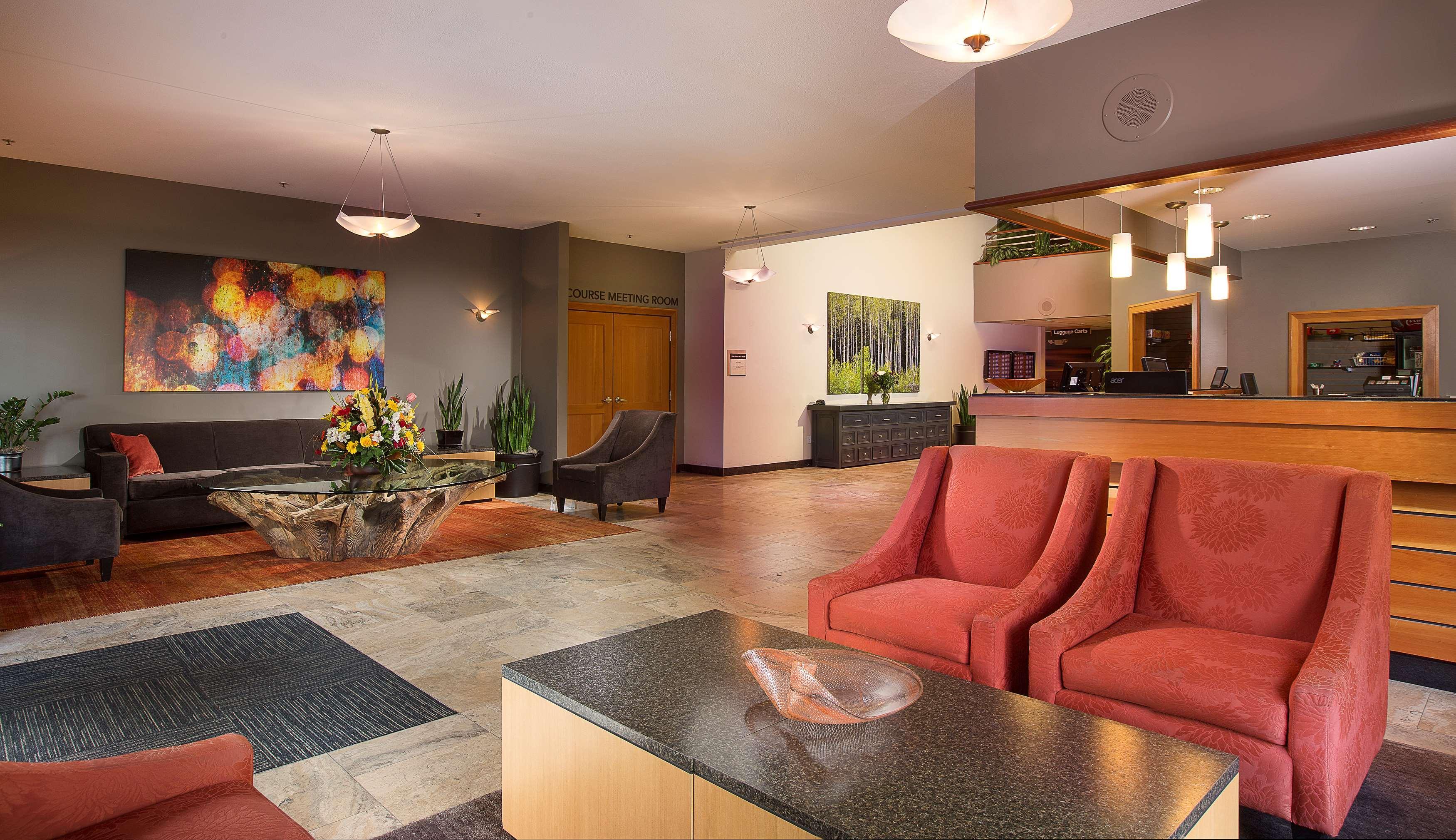 Hotel Radisson Airport 3*