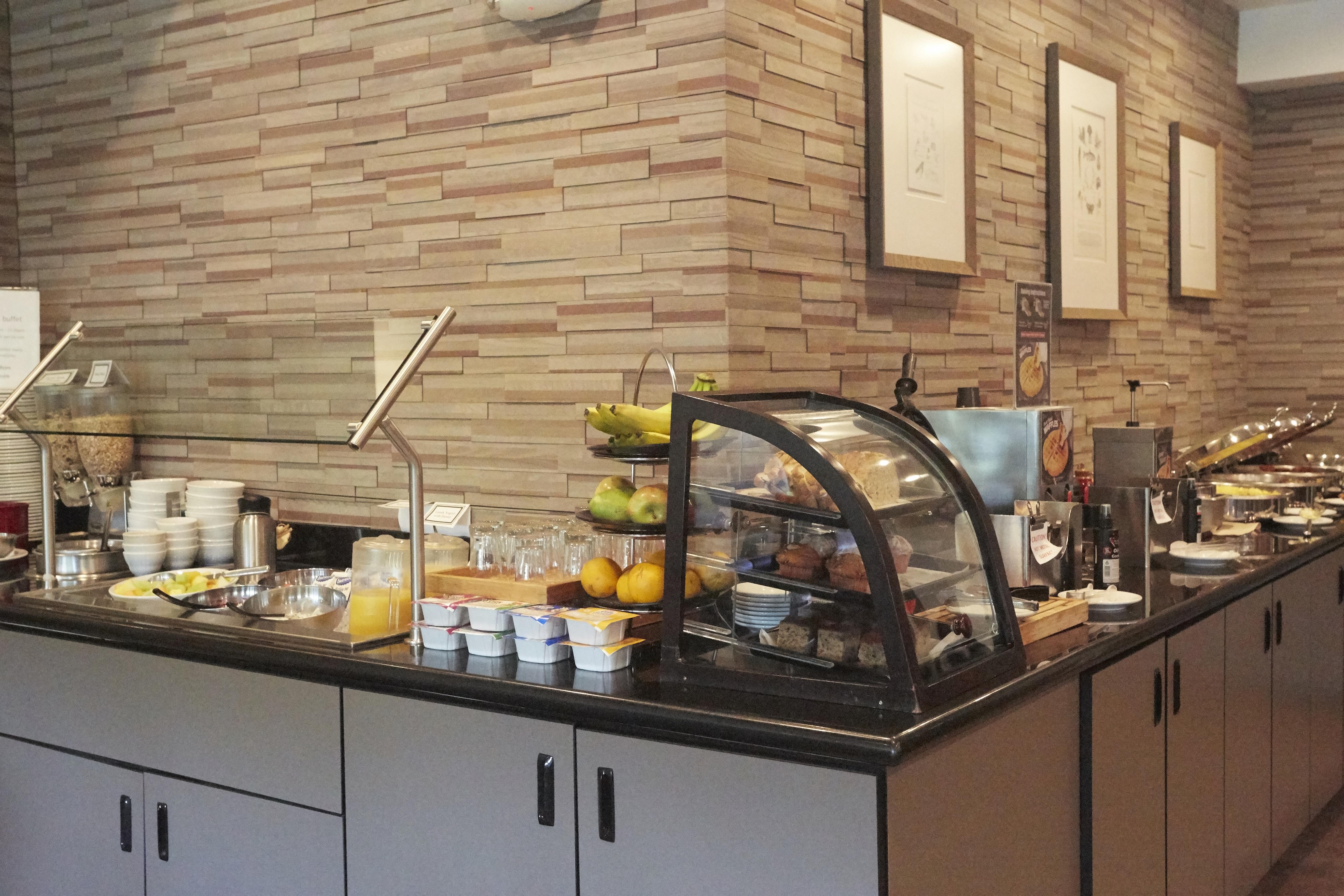 Hotel Radisson Airport 3*