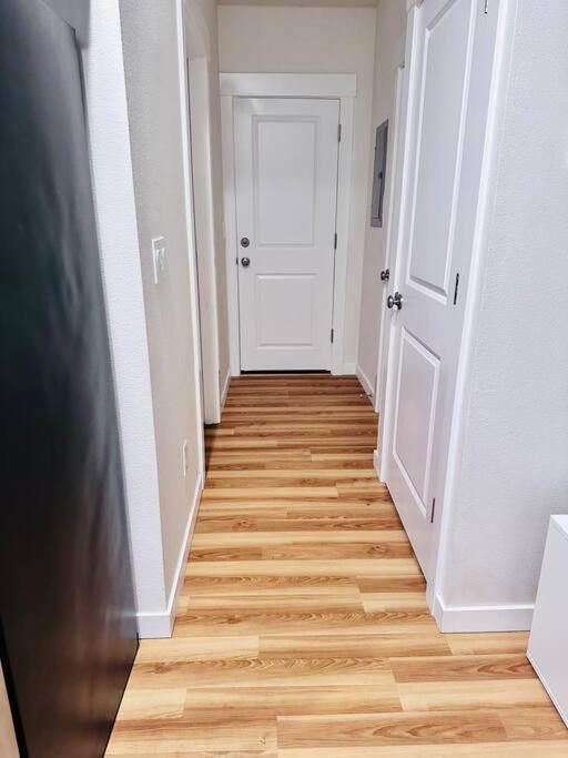 Cozy Studio North Apartment