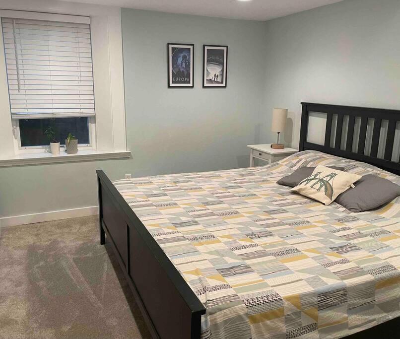 Sweet Beech St Retreat-basement