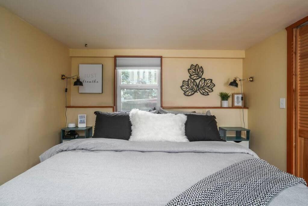 Apartment #stayinmydistrict Woodlawn Eclectic -walk To Dekum *