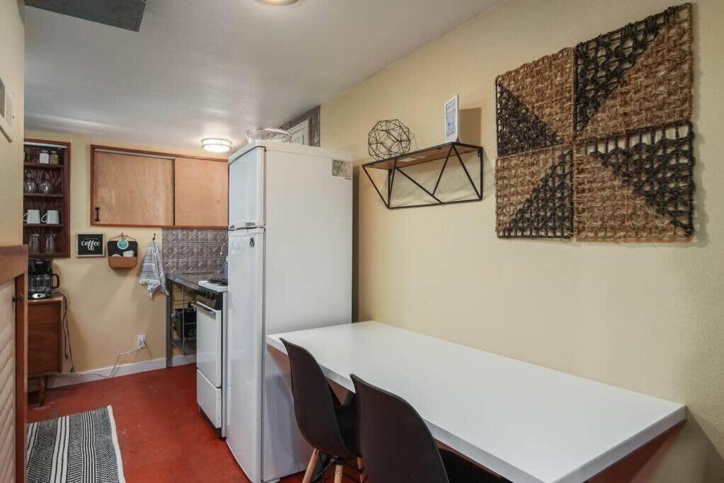 Apartment #stayinmydistrict Woodlawn Eclectic -walk To Dekum