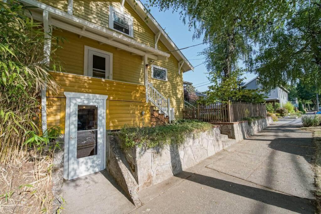 Apartment #stayinmydistrict Woodlawn Eclectic -walk To Dekum