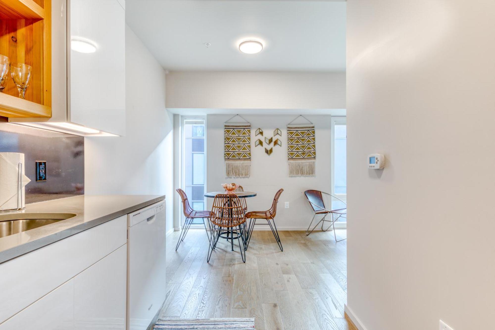 Q21 Apartment