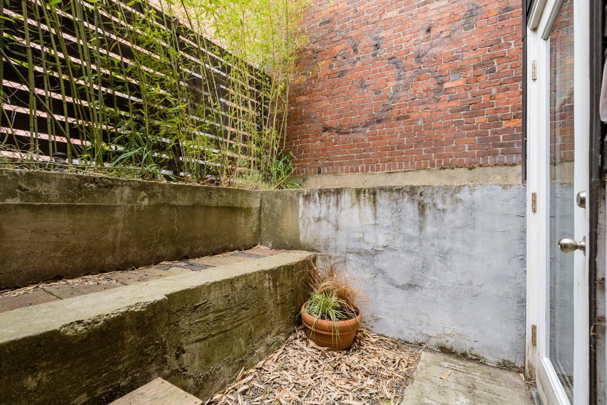 Collection - Lovely Location, 4 Bedroom Pearl Apt, Sleeps 8 * Portland