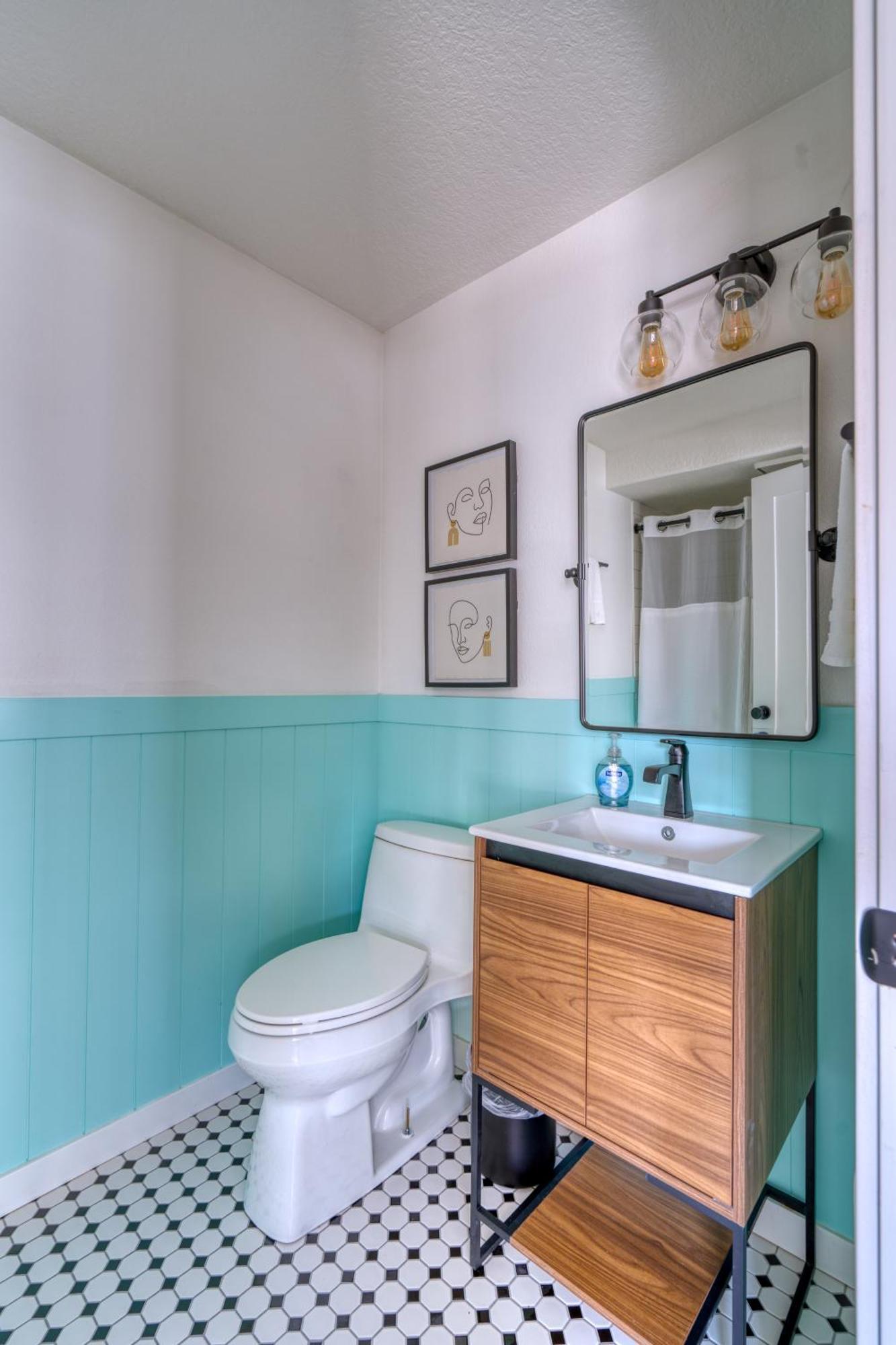 Apartment - The Perfect Flat - Vintage Shops & Reed College *