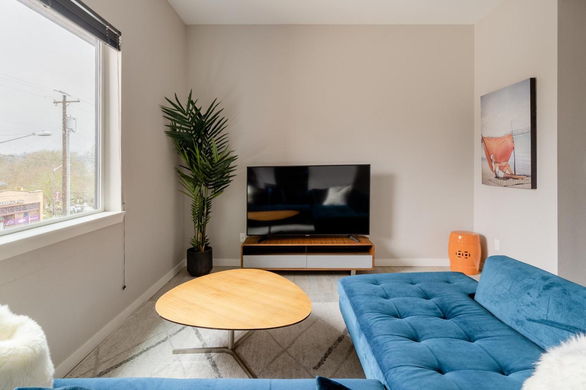 Retro Modern 2-bedroom With 90 Walkscore Casa de férias *