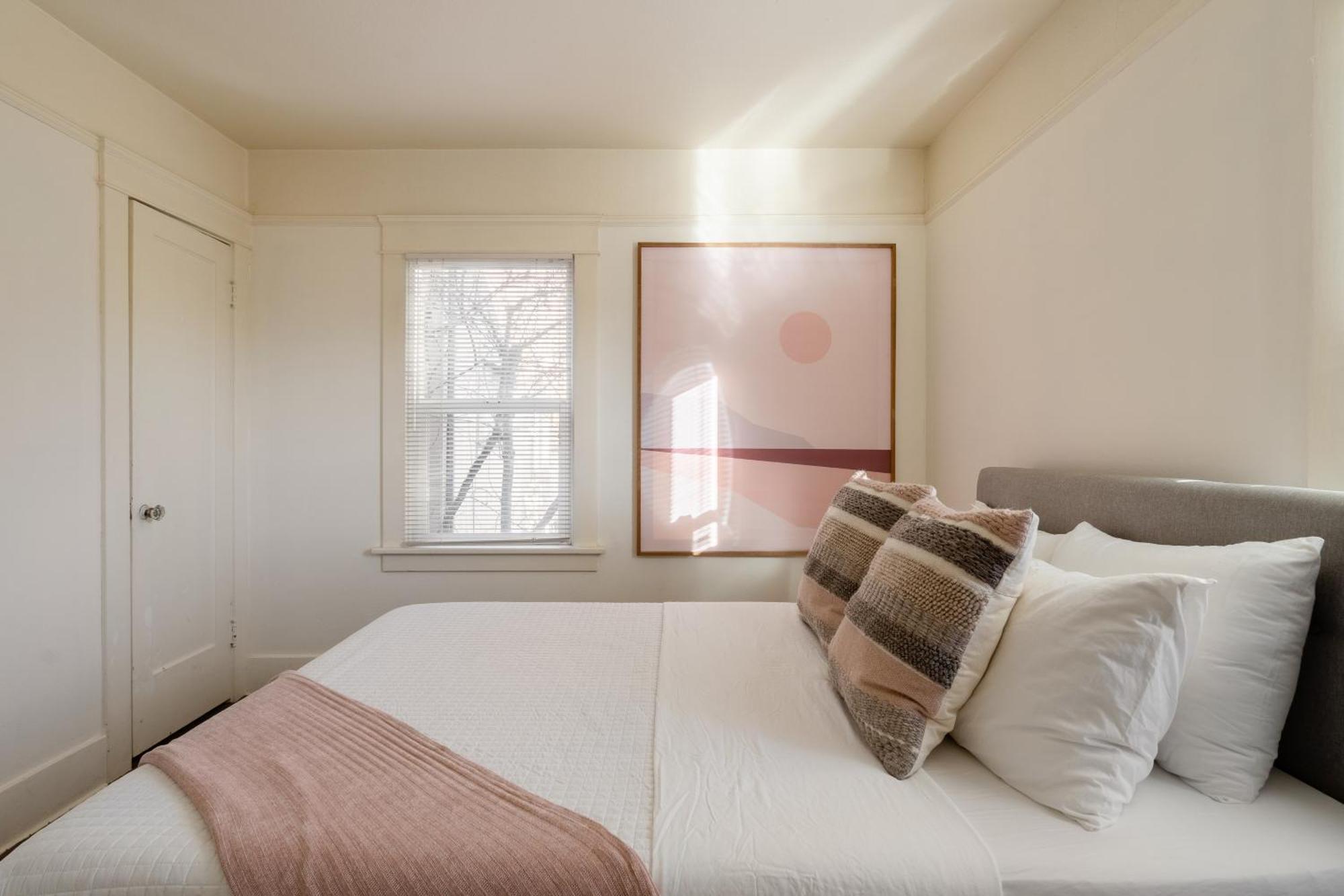 Holiday home - Heartofbuckman Midcentury Dream 86 Walkscore 3br