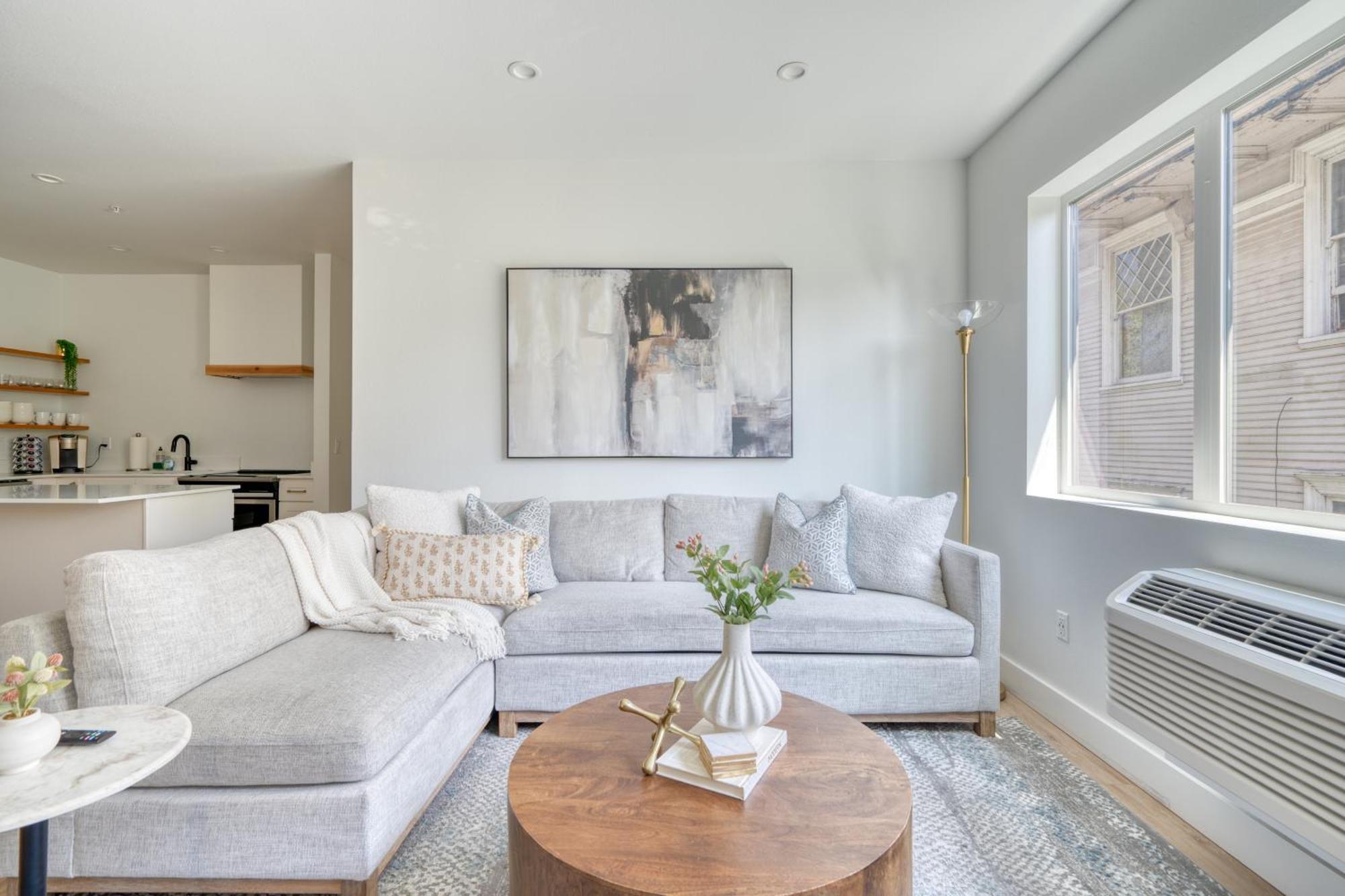 Apartment - Stylish Luxe N Williams & Alberta Districts *
