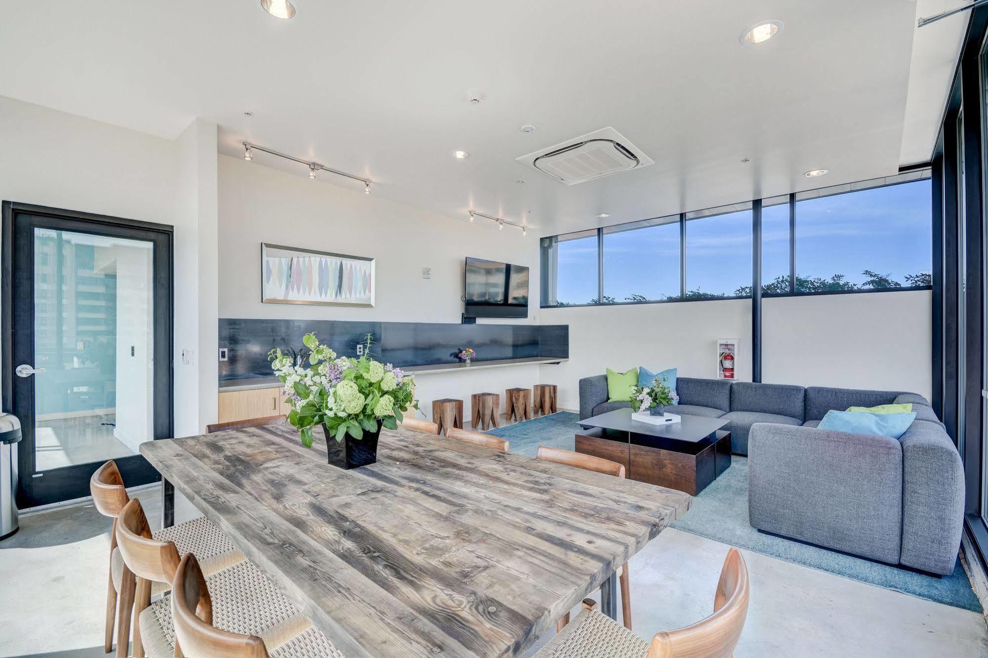 Oakwood Pearl District Apartment