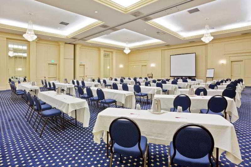 Crowne Plaza Portland-downtown Convention Center By Ihg 4*
