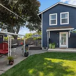 Sellwood Retreat