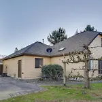 Lovely Portland Home About 10 Mi To Downtown!