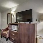 Eastside Lodge