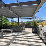 Apartment In Northwest Portland