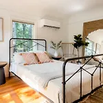 Stay Portland Collection - 1892 Bohemian Dream Studio In Ladd\'S Addition