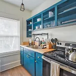 Stay Portland - Mt Tabor Retreat - Local Eateries - Shops - Bars