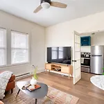 Stay Portland - Mt Tabor Retreat - Local Eateries - Shops - Bars