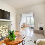Stay Portland - La Casa Burnside - Local Eateries, Shops, And Bars