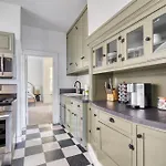 Stay Portland Collection - La Casa Burnside - Local Eateries, Shops, And Bars