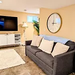Stay Portland Collection - Private Underground Getaway - 92 Walkscore