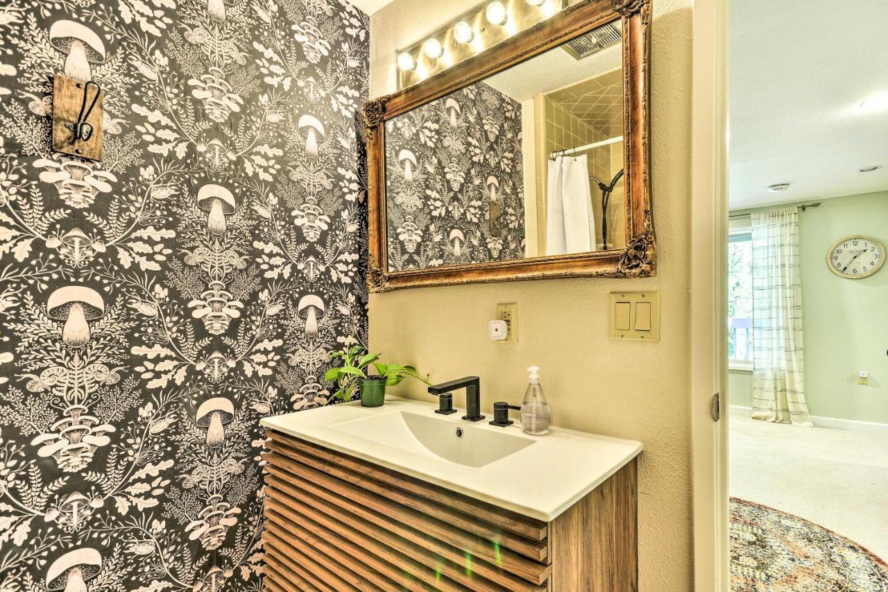 The Owls Nest With Hot Tub And Forest Views! Casa de férias Portland