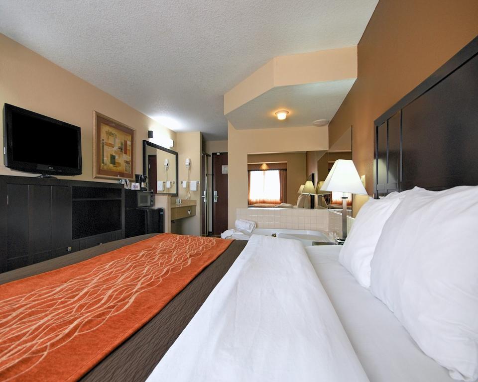 Comfort Near I-84 And I-205 Hotel 3*