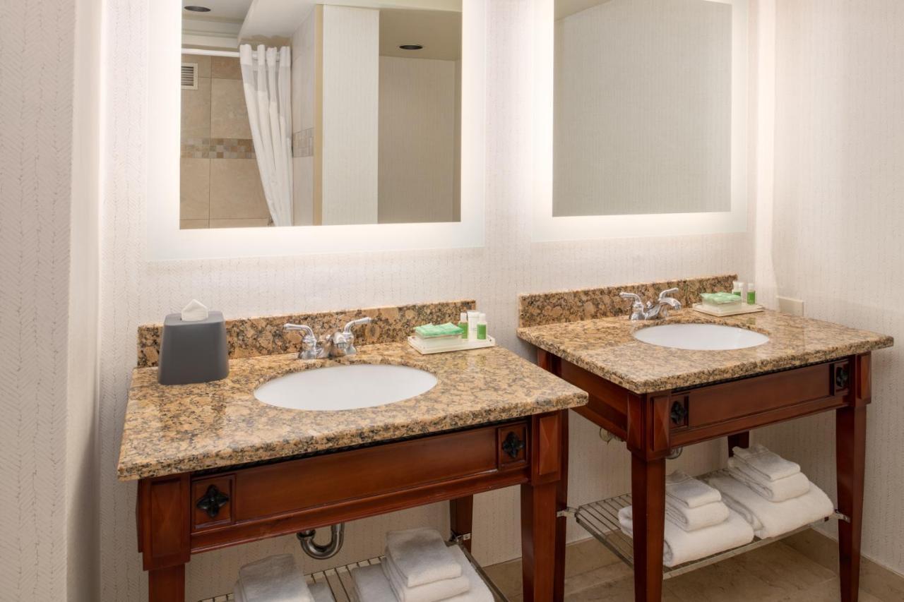 - Columbia Riverfront By Ihg Hotel 3*