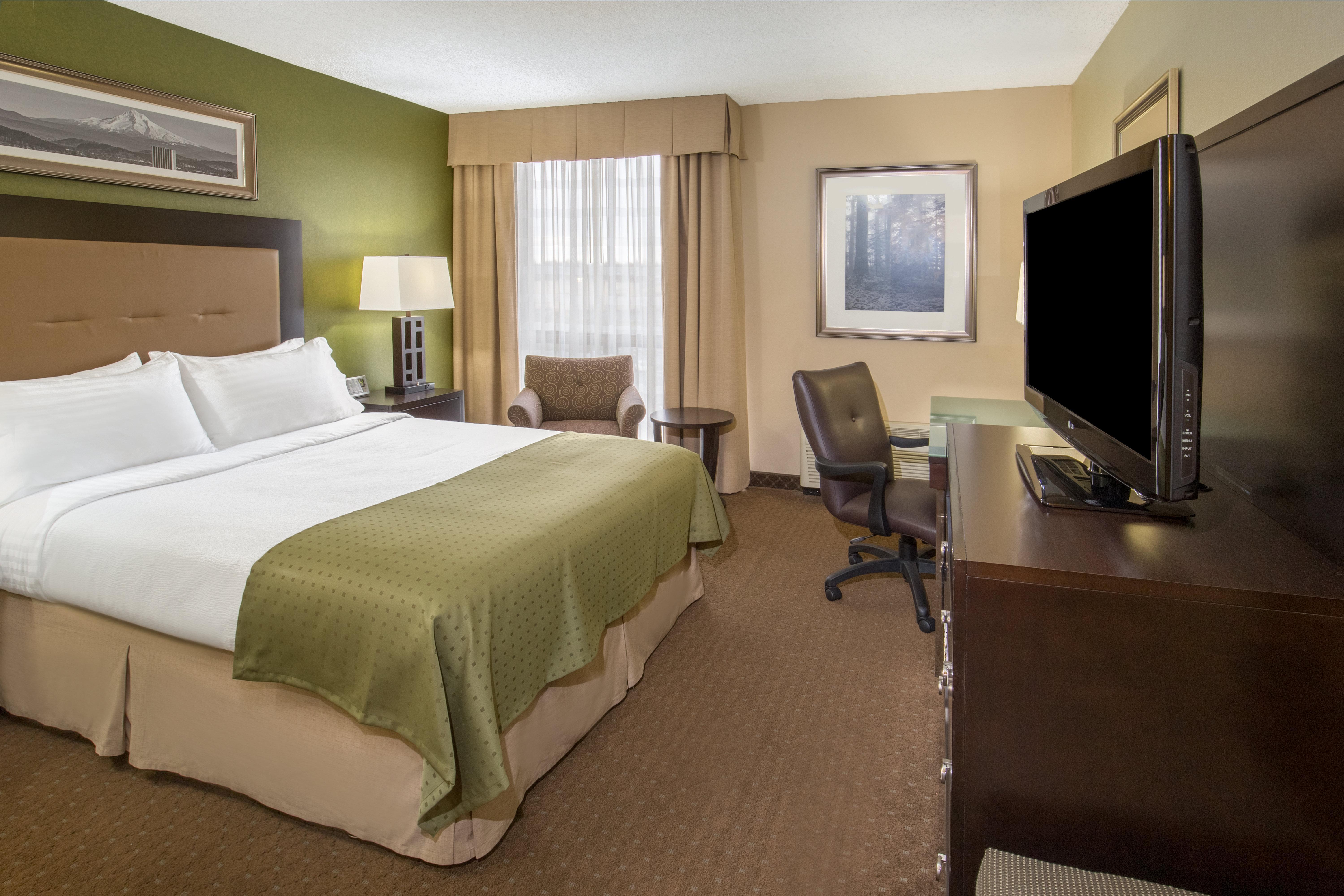 Portland-airport I-205 By Ihg