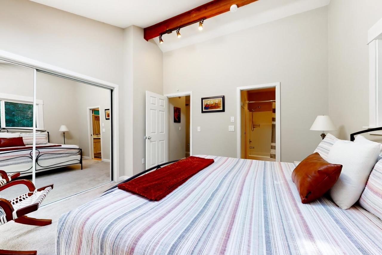 Flat On 41st Holiday home