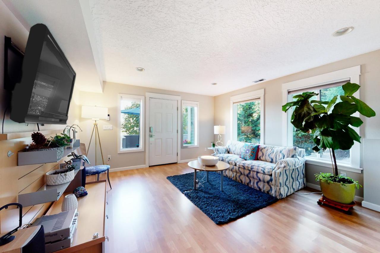 Flat On 41st Holiday home *