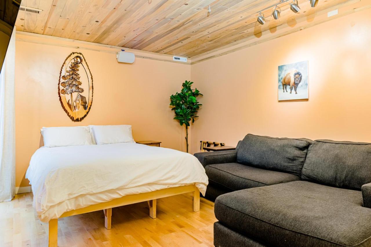 Urban Lodge, Quiet, Walkable, Near * Portland