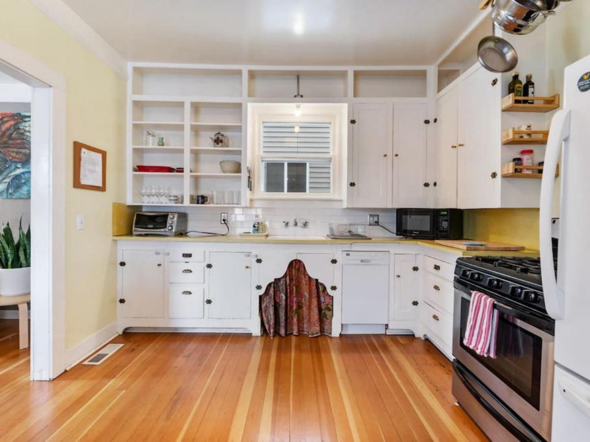 Charming 1909 St Johns
