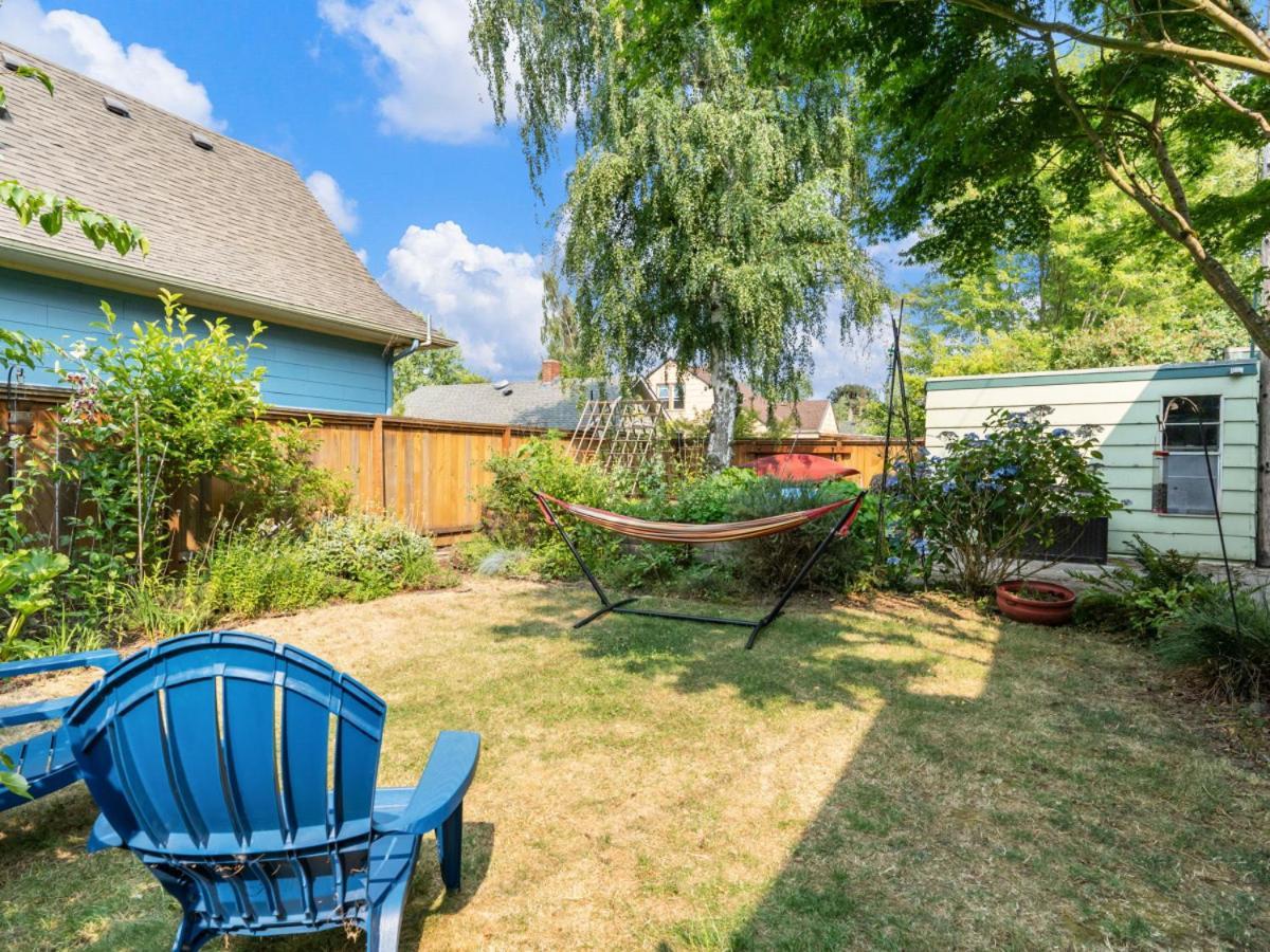 Holiday home Art Deco Oasis - Stylish 2bd With Den, Office, Garden And Dip Pool Portland