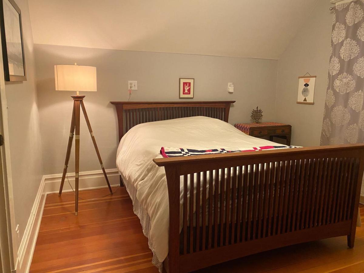 Art Deco Oasis - Stylish 2bd With Den, Office, Garden And Dip Pool Holiday home Portland
