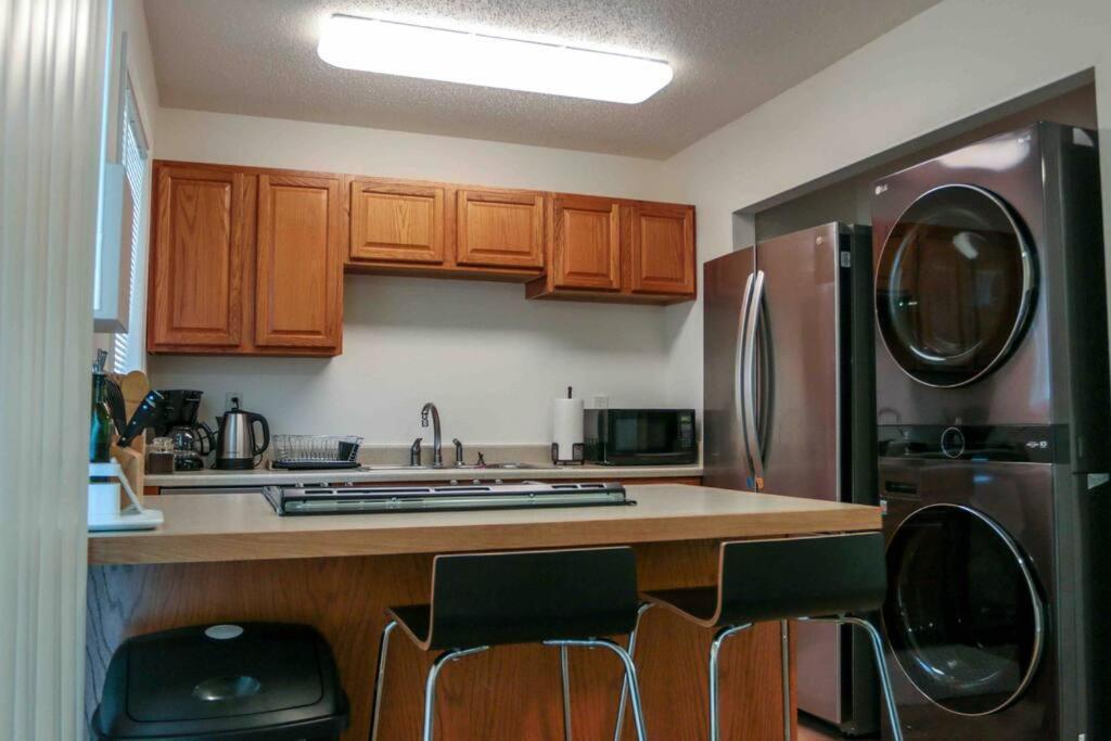 Amazing Entire House + Parking Apartamento