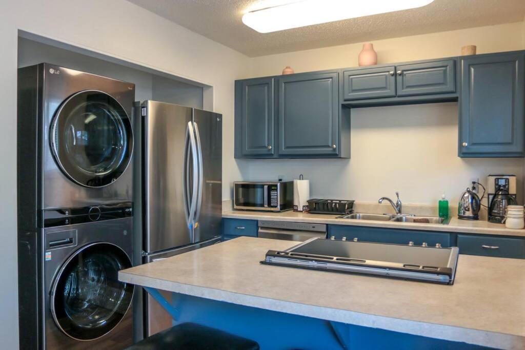 Apartment Charming Entire House + Parking