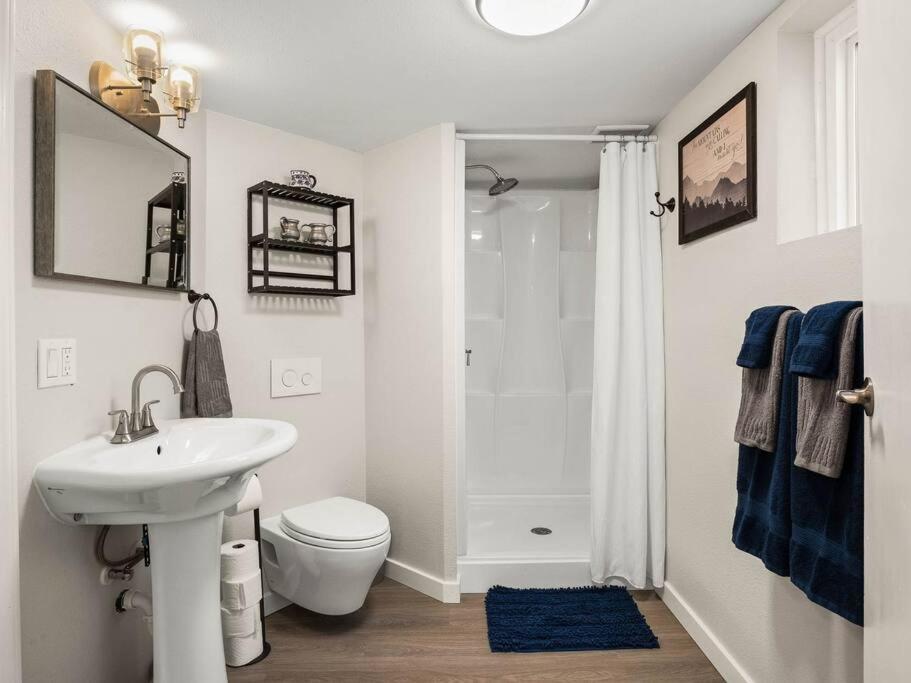 Elegant Richmond Gem Nestled Up To Hawthorne Blvd. Apartamento *