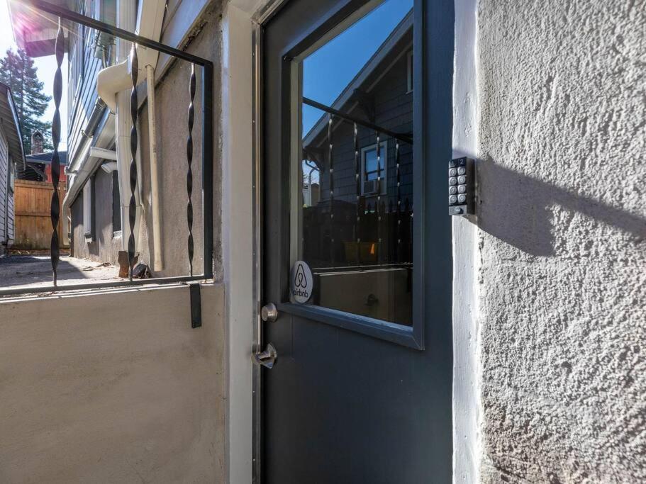 Apartamento Elegant Richmond Gem Nestled Up To Hawthorne Blvd. *