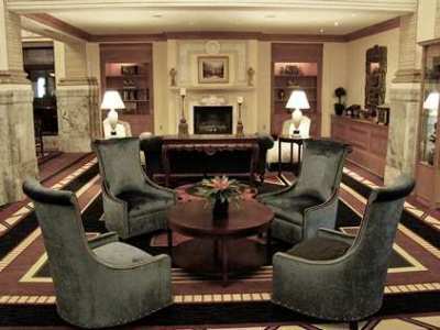 Hotel Embassy By Hilton Downtown