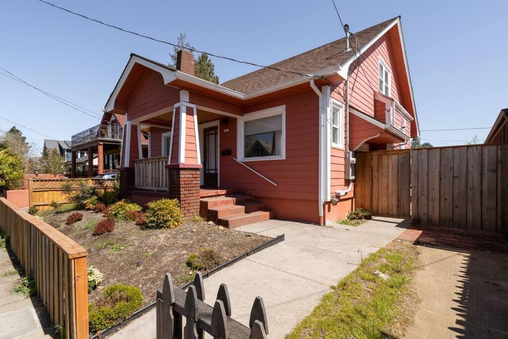 - The Tiny On Alberta * Portland