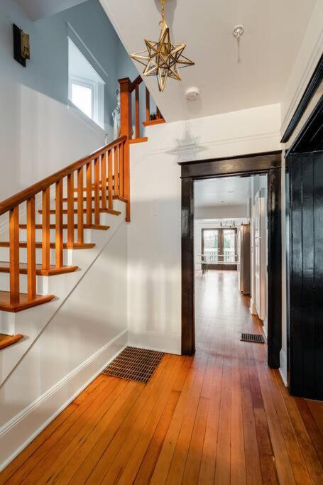 Collection - Elegant World's Fair 4br 97 Walkscore Holiday home Portland